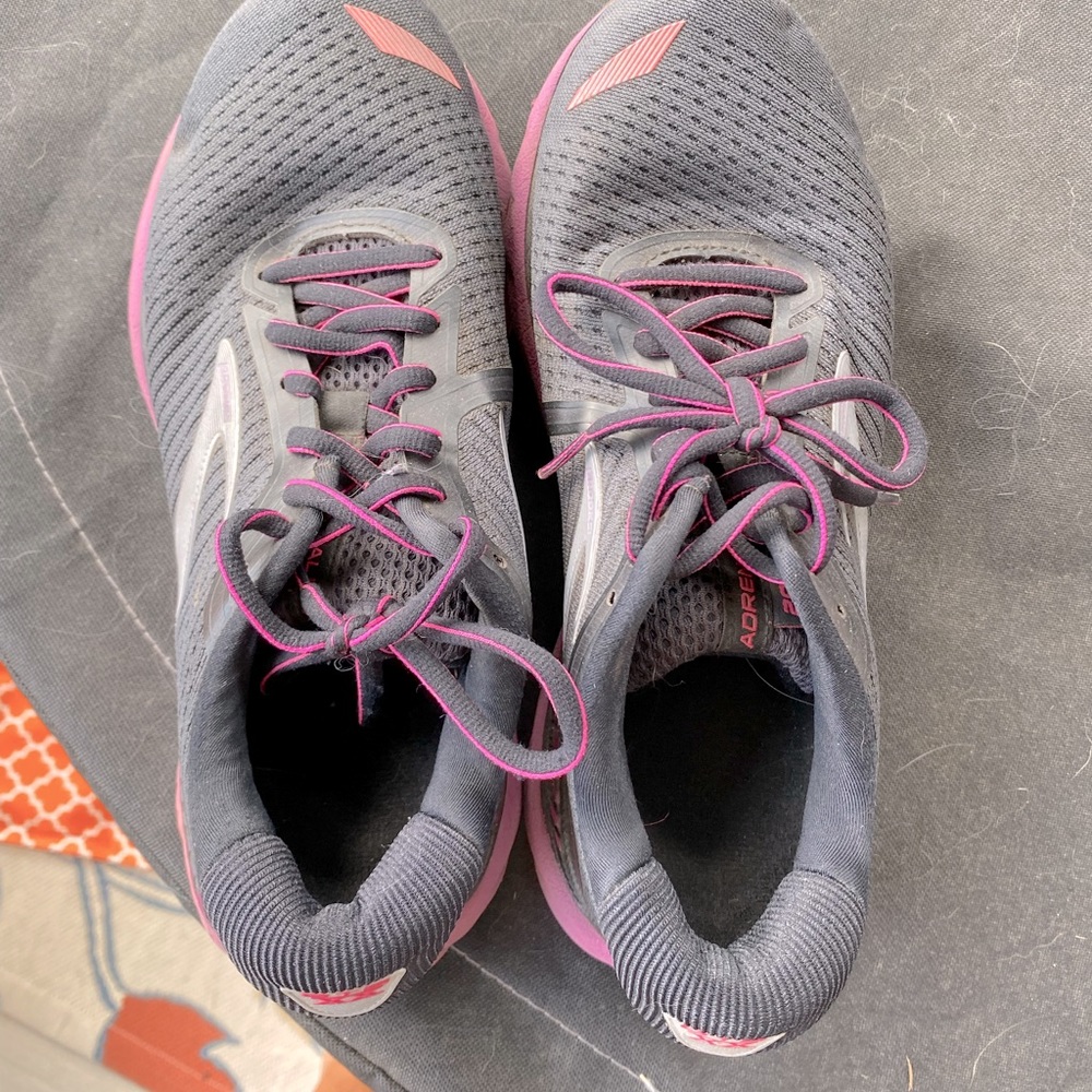 EUC Brooks running shoes- “Adrenaline” size 7
